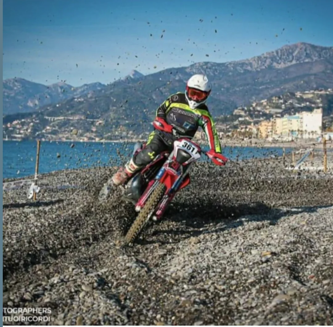 Edo Alcaras in enduro con Gas Gas 300